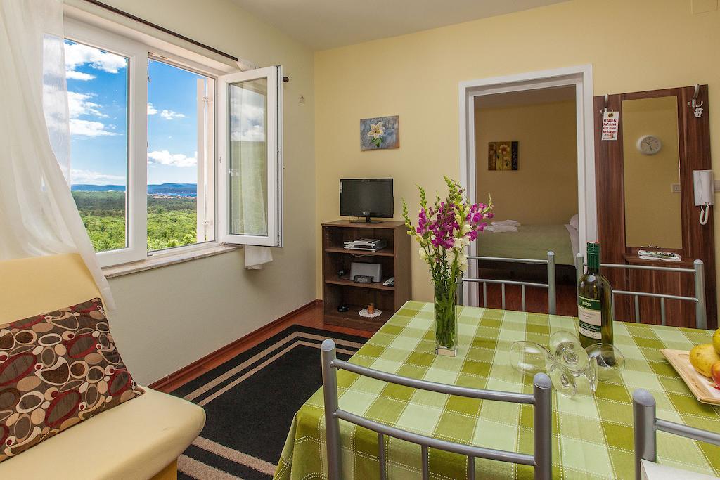 יאדראנובו Apartments Villa Americana חדר תמונה